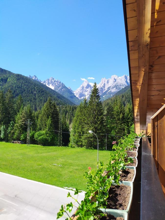 Albergo Ristorante Cacciatori Auronzo di Cadore Exterior foto